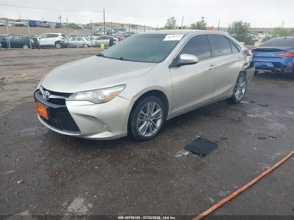 4T1BF1FK5HU306326 2017 TOYOTA CAMRY - Image 2