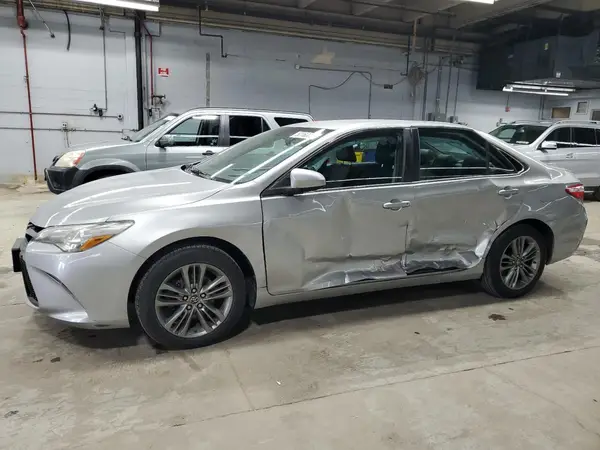 4T1BF1FK5HU308173 2017 TOYOTA CAMRY - Image 1