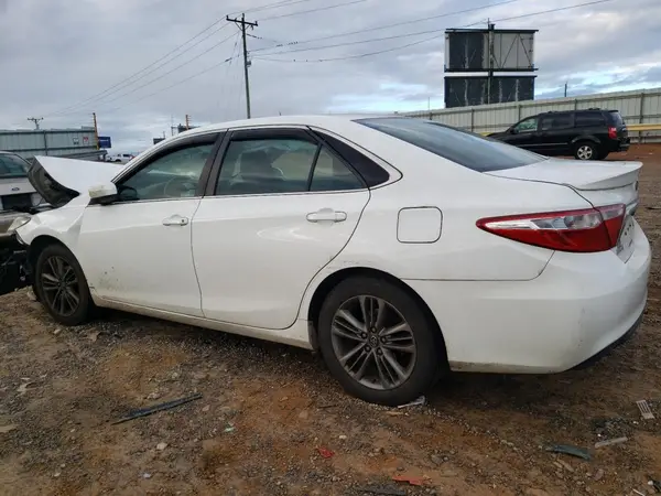 4T1BF1FK5HU309131 2017 TOYOTA CAMRY - Image 2