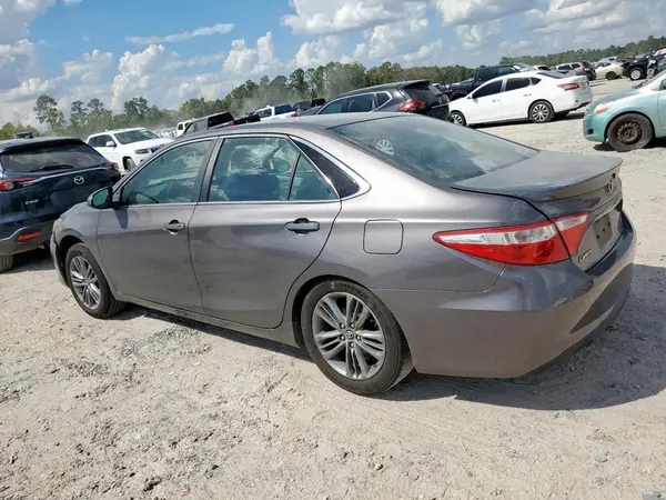 4T1BF1FK5HU313275 2017 TOYOTA CAMRY - Image 2