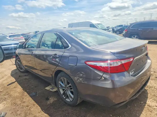 4T1BF1FK5HU314281 2017 TOYOTA CAMRY - Image 2