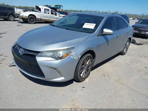 4T1BF1FK5HU317178 2017 TOYOTA CAMRY - Image 2