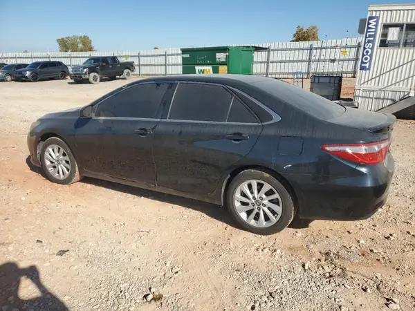 4T1BF1FK5HU317701 2017 TOYOTA CAMRY - Image 2