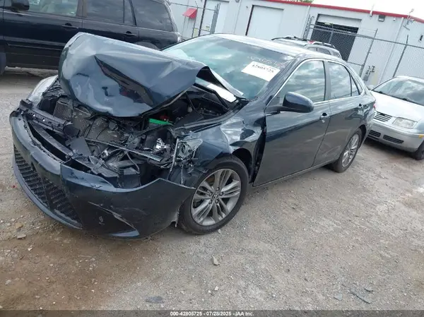 4T1BF1FK5HU319917 2017 TOYOTA CAMRY - Image 2