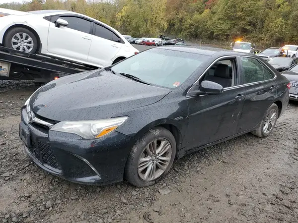 4T1BF1FK5HU320405 2017 TOYOTA CAMRY - Image 1
