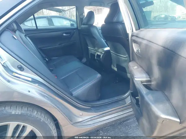 4T1BF1FK5HU321165 2017 TOYOTA CAMRY - Image 8