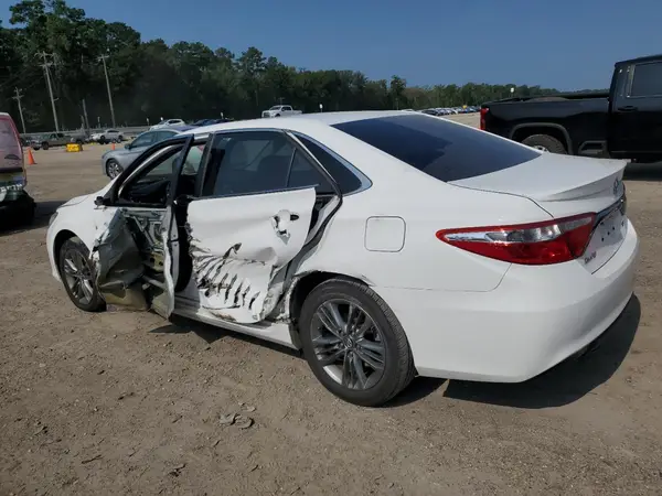 4T1BF1FK5HU322686 2017 TOYOTA CAMRY - Image 2