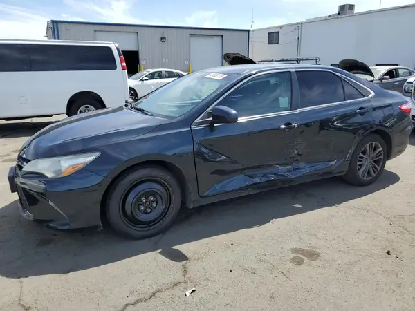 4T1BF1FK5HU323126 2017 TOYOTA CAMRY - Image 1