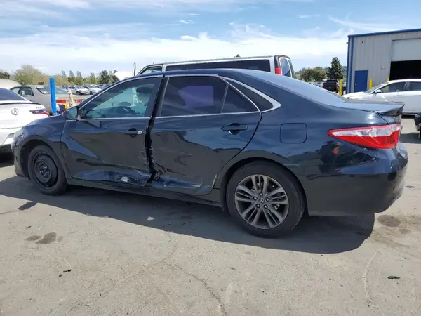 4T1BF1FK5HU323126 2017 TOYOTA CAMRY - Image 2