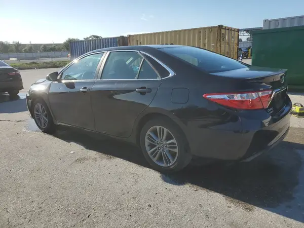 4T1BF1FK5HU324244 2017 TOYOTA CAMRY - Image 2
