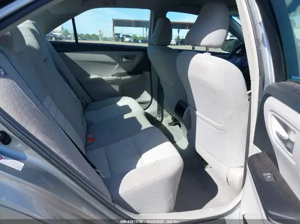 4T1BF1FK5HU326317 2017 TOYOTA CAMRY - Image 8