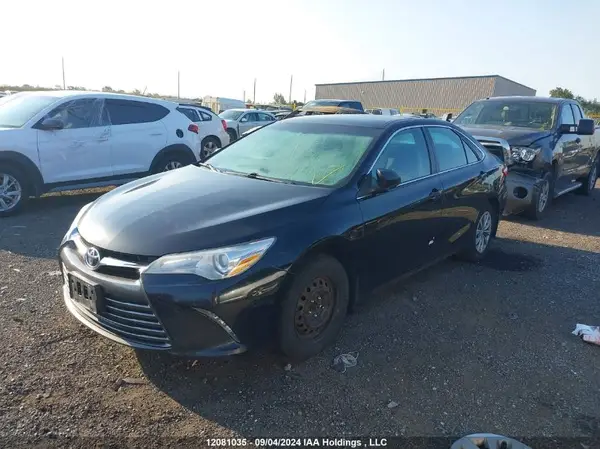 4T1BF1FK5HU331355 2017 TOYOTA CAMRY - Image 2
