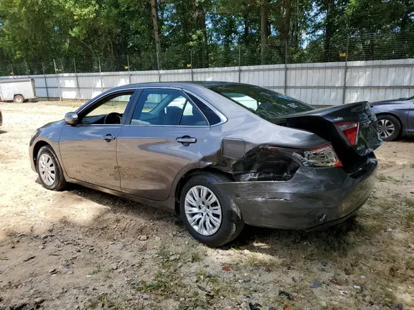4T1BF1FK5HU335535 2017 TOYOTA CAMRY - Image 2