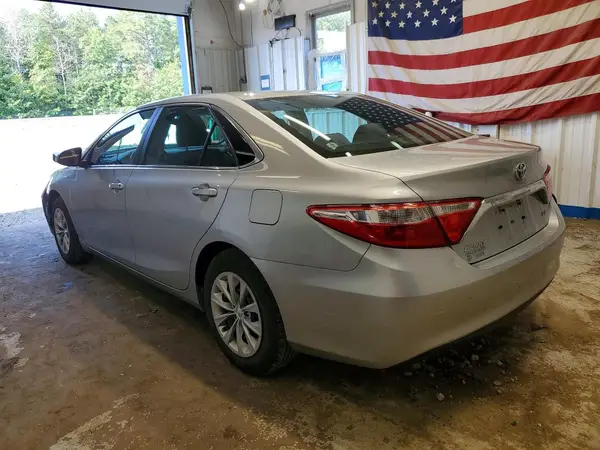 4T1BF1FK5HU336281 2017 TOYOTA CAMRY - Image 2