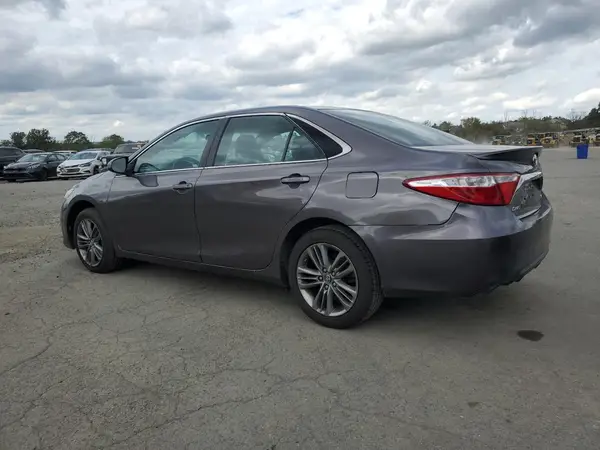 4T1BF1FK5HU336961 2017 TOYOTA CAMRY - Image 2
