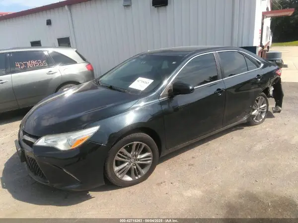 4T1BF1FK5HU338385 2017 TOYOTA CAMRY - Image 2
