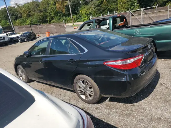 4T1BF1FK5HU341884 2017 TOYOTA CAMRY - Image 2