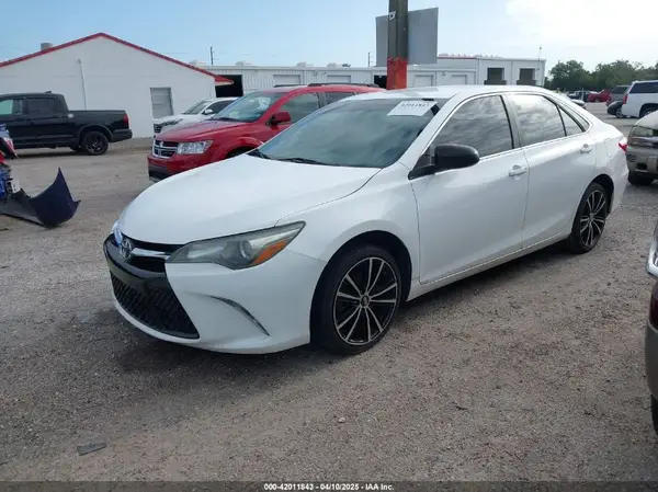 4T1BF1FK5HU344817 2017 TOYOTA CAMRY - Image 2