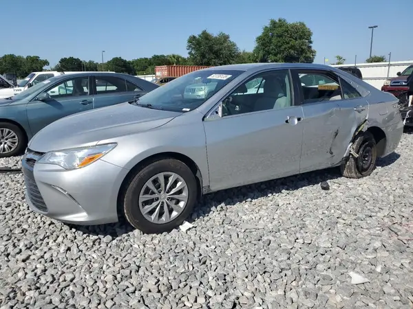4T1BF1FK5HU346180 2017 TOYOTA CAMRY - Image 1