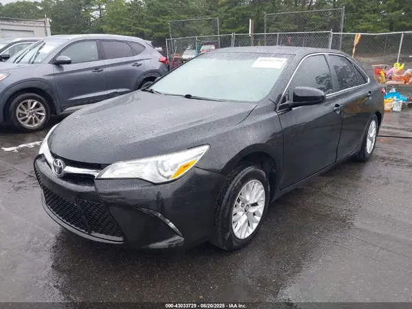 4T1BF1FK5HU350147 2017 TOYOTA CAMRY - Image 2