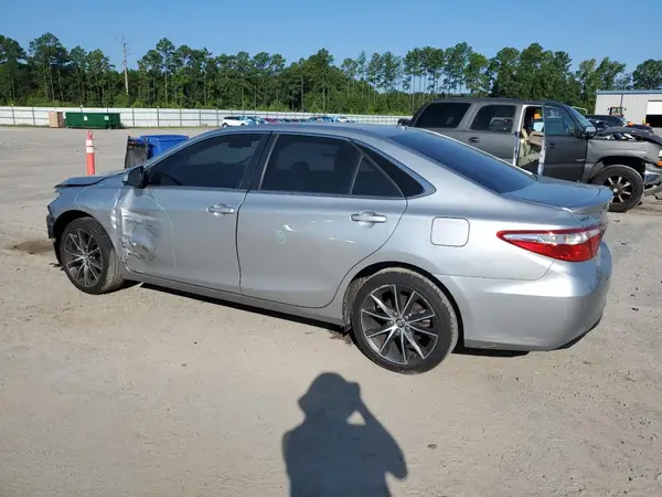 4T1BF1FK5HU350438 2017 TOYOTA CAMRY - Image 2