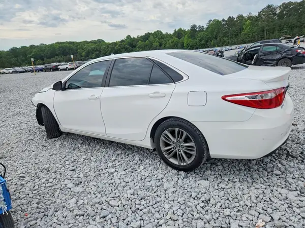 4T1BF1FK5HU353694 2017 TOYOTA CAMRY - Image 2