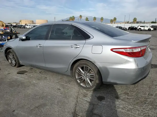 4T1BF1FK5HU355154 2017 TOYOTA CAMRY - Image 2
