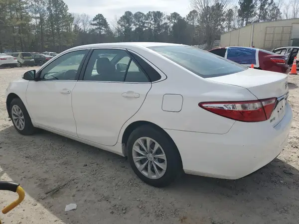 4T1BF1FK5HU356661 2017 TOYOTA CAMRY - Image 2