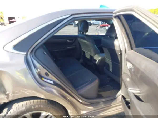 4T1BF1FK5HU358197 2017 TOYOTA CAMRY - Image 8