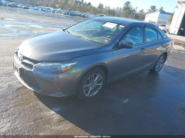 4T1BF1FK5HU360435 2017 TOYOTA CAMRY - Image 2