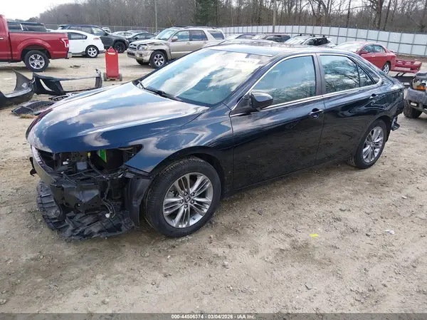 4T1BF1FK5HU360533 2017 TOYOTA CAMRY - Image 2