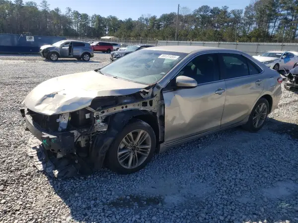 4T1BF1FK5HU360743 2017 TOYOTA CAMRY - Image 1