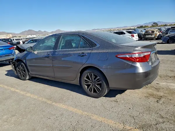 4T1BF1FK5HU361195 2017 TOYOTA CAMRY - Image 2