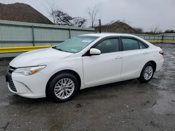 4T1BF1FK5HU361634 2017 TOYOTA CAMRY - Image 1