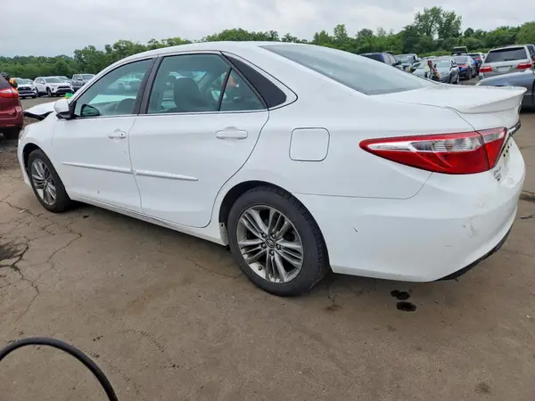 4T1BF1FK5HU366428 2017 TOYOTA CAMRY - Image 2