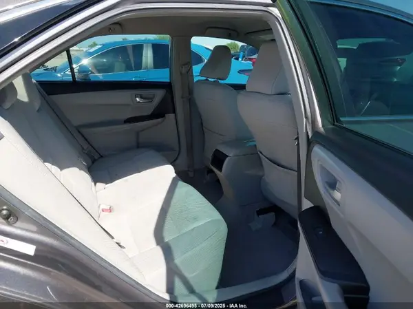 4T1BF1FK5HU370625 2017 TOYOTA CAMRY - Image 8
