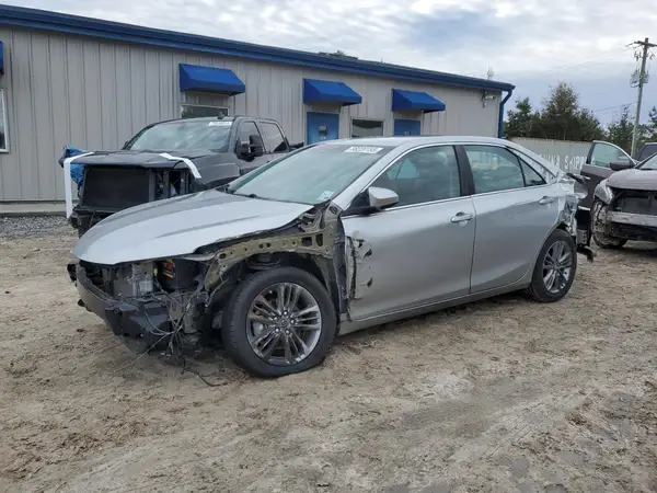4T1BF1FK5HU371855 2017 TOYOTA CAMRY - Image 1