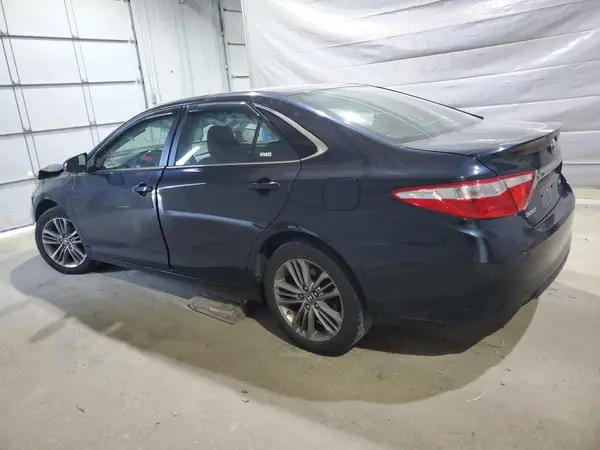 4T1BF1FK5HU375856 2017 TOYOTA CAMRY - Image 2