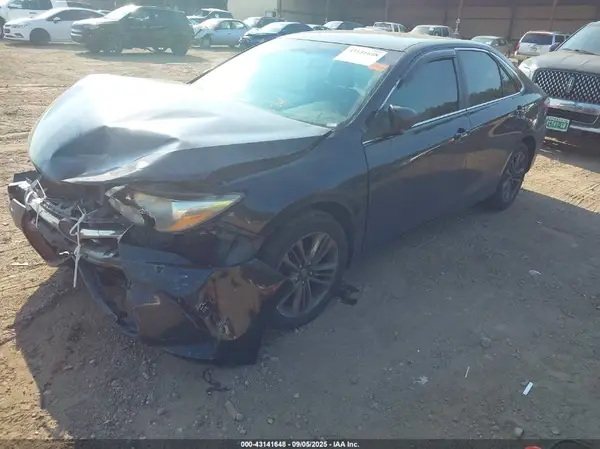 4T1BF1FK5HU377333 2017 TOYOTA CAMRY - Image 2