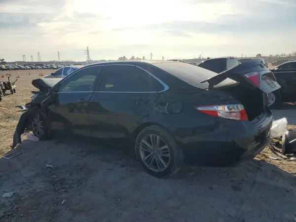 4T1BF1FK5HU377655 2017 TOYOTA CAMRY - Image 2