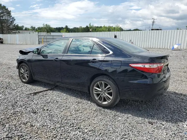 4T1BF1FK5HU386002 2017 TOYOTA CAMRY - Image 2