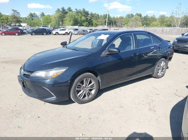 4T1BF1FK5HU386212 2017 TOYOTA CAMRY - Image 2