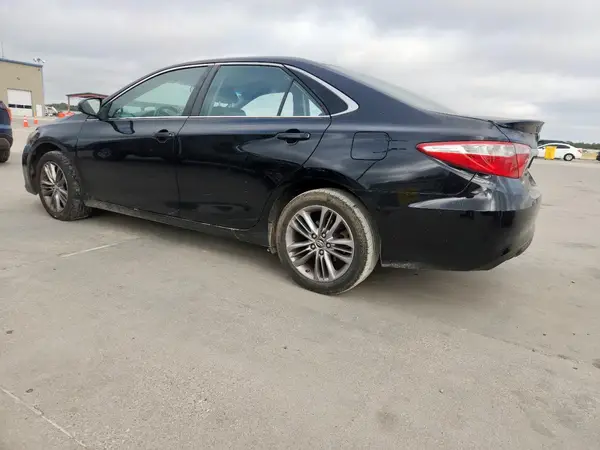 4T1BF1FK5HU387618 2017 TOYOTA CAMRY - Image 2