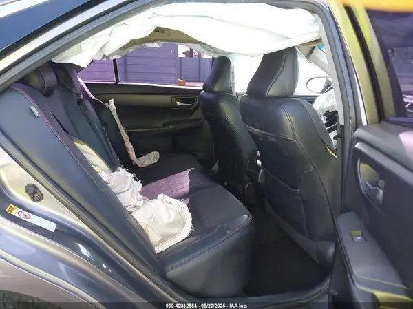 4T1BF1FK5HU389112 2017 TOYOTA CAMRY - Image 8