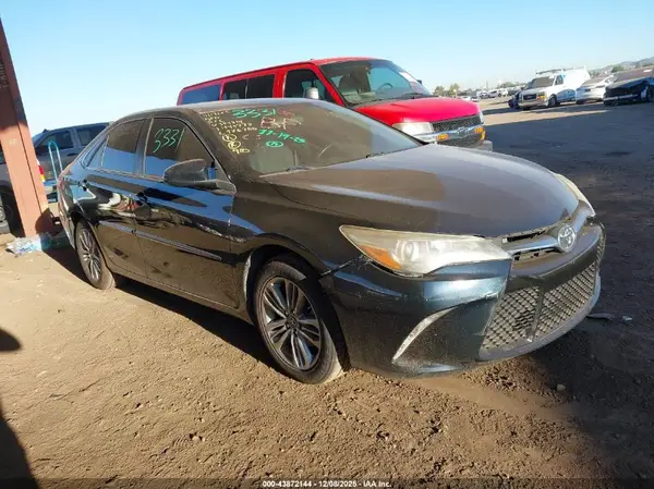 4T1BF1FK5HU394214 2017 TOYOTA CAMRY - Image 1