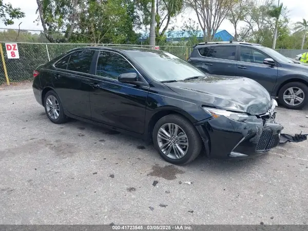 4T1BF1FK5HU394682 2017 TOYOTA CAMRY - Image 1
