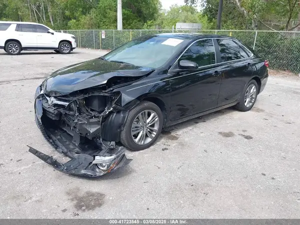 4T1BF1FK5HU394682 2017 TOYOTA CAMRY - Image 2