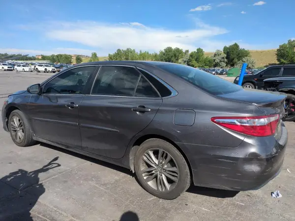 4T1BF1FK5HU397209 2017 TOYOTA CAMRY - Image 2