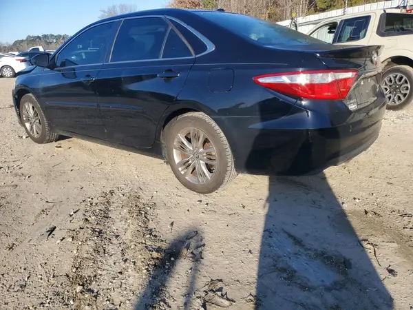 4T1BF1FK5HU399705 2017 TOYOTA CAMRY - Image 2