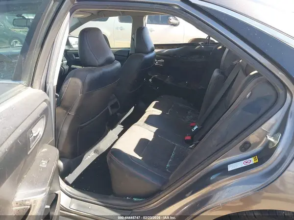 4T1BF1FK5HU400058 2017 TOYOTA CAMRY - Image 8